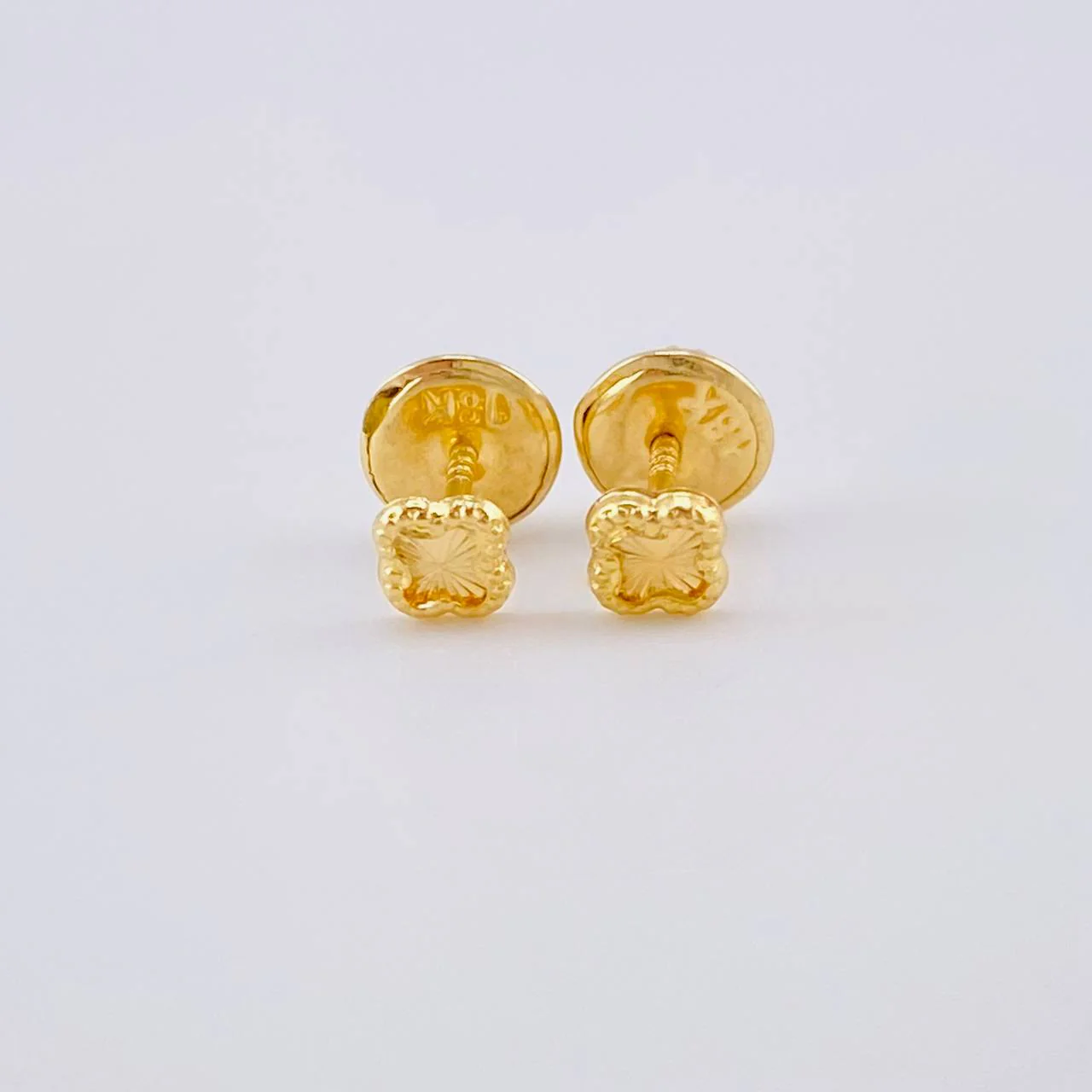 Topos Trebol 0.35 g / in / 3.7 mm Oro Amarillo 18K