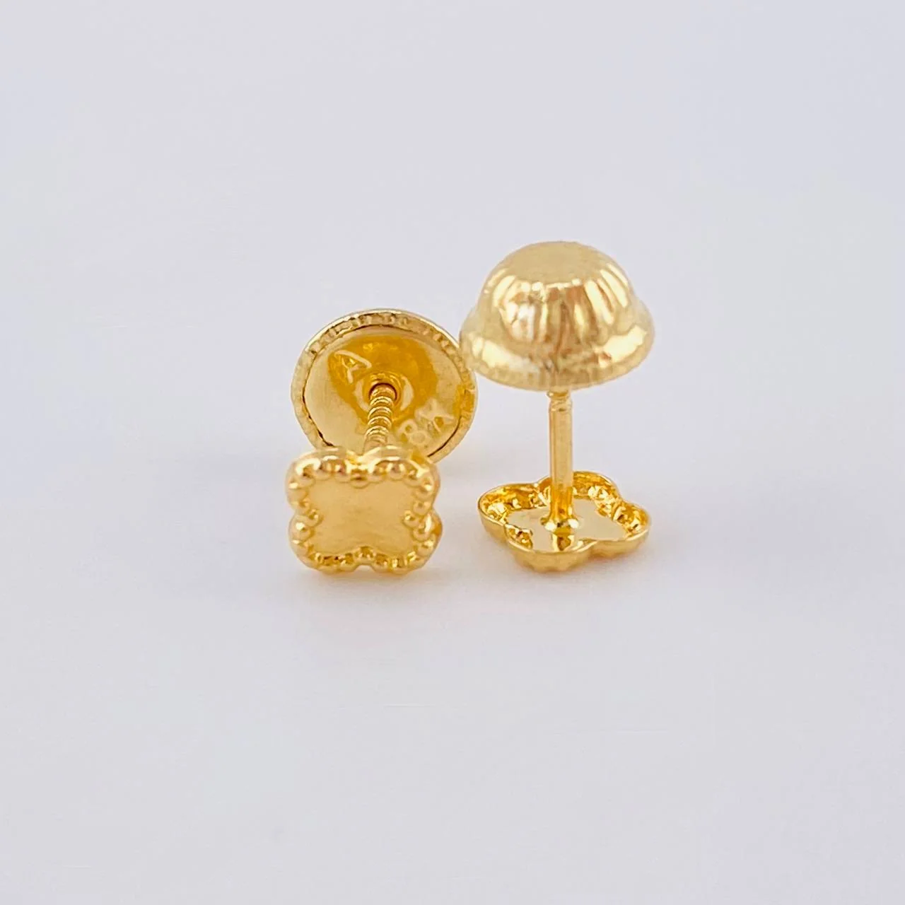 Topos Trebol 0.4 g / in / 4,4 mm Oro Amarillo 18K - Image 4