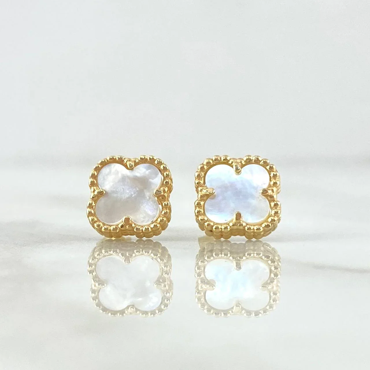 Topos Trebol 1.75 g / in / 8.1 mm Oro Amarillo 18K